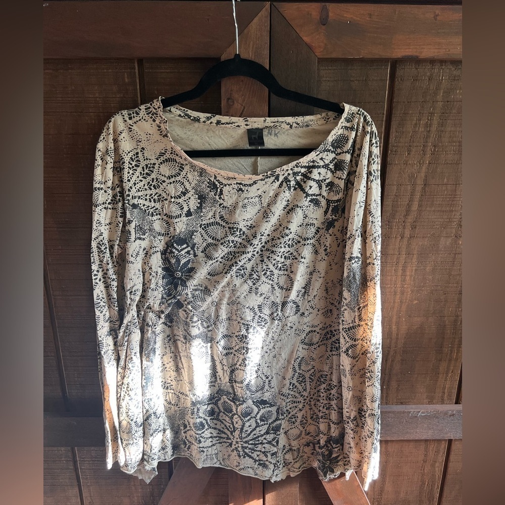 Peruvian Connection black cream loose fit top women’s size M/L